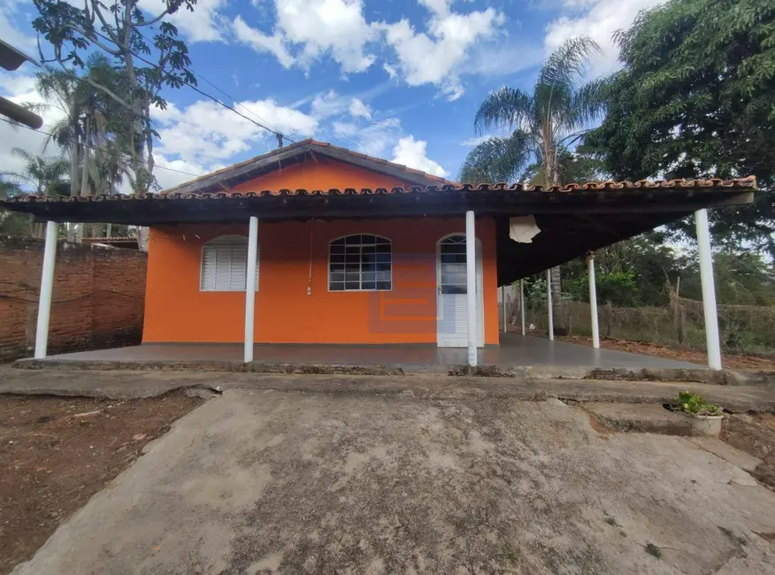 Casa com 2 quartos para alugar em Socorro - SP - imagem 1 Foto 1 de Casa com 2 quartos para alugar em Socorro - SP