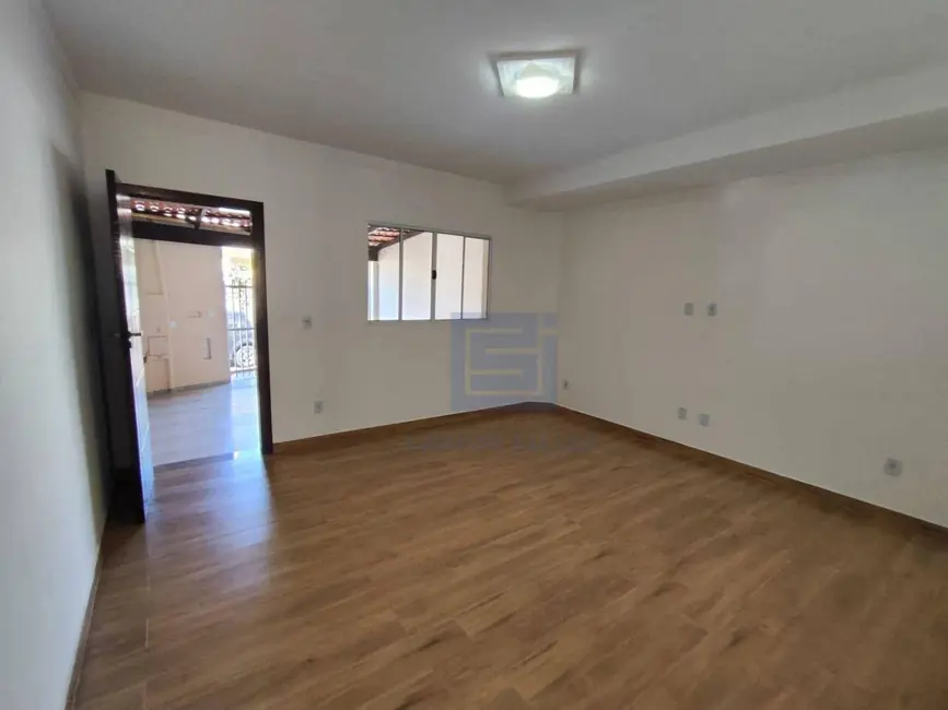 Casa com 2 quartos para alugar em Centro, Socorro - SP - imagem 8 Foto 8 de Casa com 2 quartos para alugar em Centro, Socorro - SP