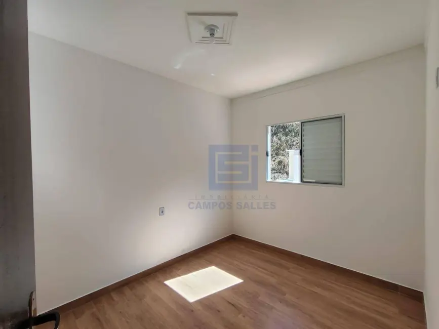 Casa com 2 quartos para alugar em Centro, Socorro - SP - imagem 6 Foto 6 de Casa com 2 quartos para alugar em Centro, Socorro - SP