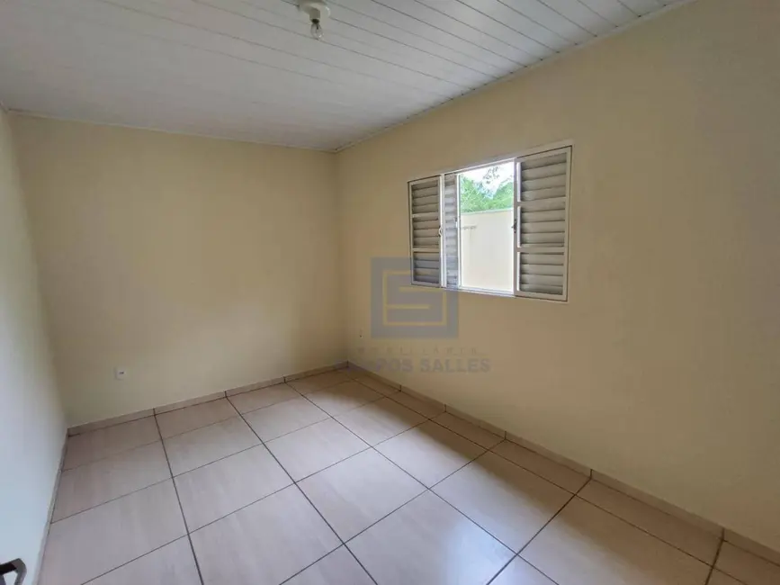 Casa com 1 quarto para alugar em Socorro - SP - imagem 3 Foto 3 de Casa com 1 quarto para alugar em Socorro - SP