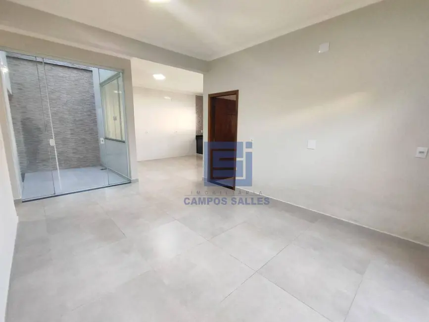 Casa com 3 quartos para alugar em Socorro - SP - imagem 9 Foto 9 de Casa com 3 quartos para alugar em Socorro - SP