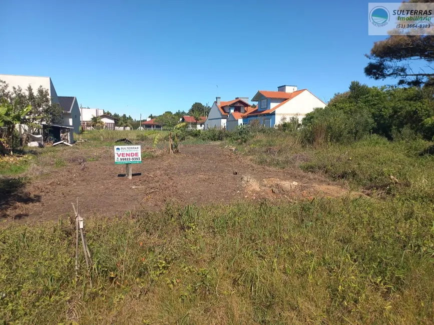 Foto 1 de Terreno / Lote à venda, 360m2 em Torres - RS