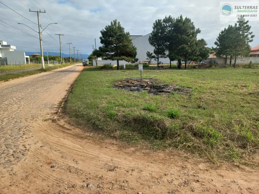 Foto 1 de Terreno / Lote à venda, 360m2 em Torres - RS