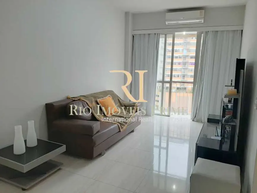 Loft / Flat com 1 quarto à venda, 51m2 em Rio De Janeiro - RJ - imagem 5 Foto 5 de Loft / Flat com 1 quarto à venda, 51m2 em Rio De Janeiro - RJ