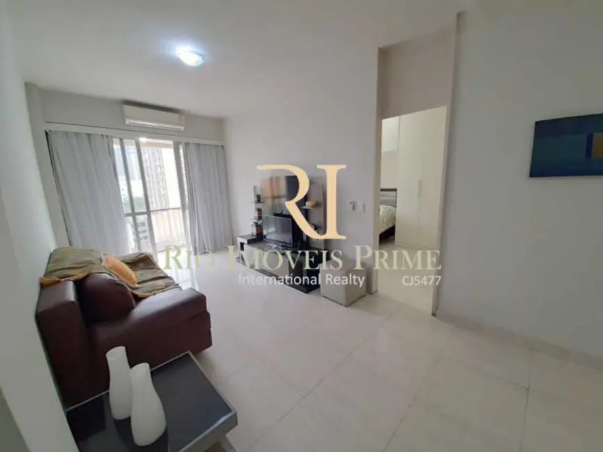 Loft / Flat com 1 quarto à venda, 51m2 em Rio De Janeiro - RJ - imagem 6 Foto 6 de Loft / Flat com 1 quarto à venda, 51m2 em Rio De Janeiro - RJ