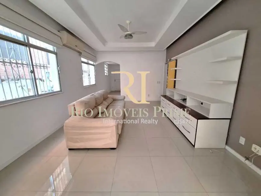 Apartamento com 3 quartos à venda, 137m2 em Rio De Janeiro - RJ - imagem 3 Foto 3 de Apartamento com 3 quartos à venda, 137m2 em Rio De Janeiro - RJ