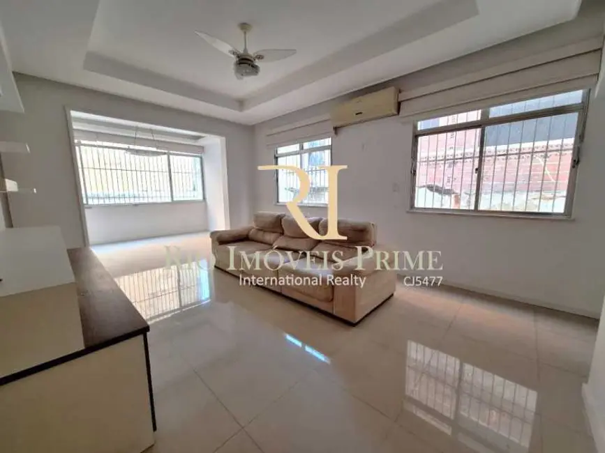 Apartamento com 3 quartos à venda, 137m2 em Rio De Janeiro - RJ - imagem 2 Foto 2 de Apartamento com 3 quartos à venda, 137m2 em Rio De Janeiro - RJ