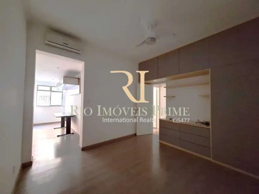 Apartamento com 3 quartos à venda, 137m2 em Rio De Janeiro - RJ - imagem 9 Foto 9 de Apartamento com 3 quartos à venda, 137m2 em Rio De Janeiro - RJ