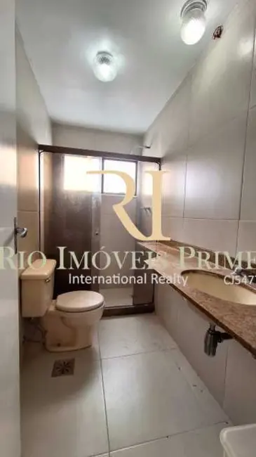 Apartamento com 3 quartos para alugar, 132m2 em Rio De Janeiro - RJ - imagem 8 Foto 8 de Apartamento com 3 quartos para alugar, 132m2 em Rio De Janeiro - RJ