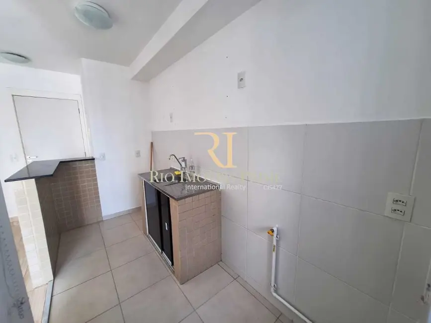 Foto 10 de Apartamento com 2 quartos para alugar, 49m2 em Rio De Janeiro - RJ