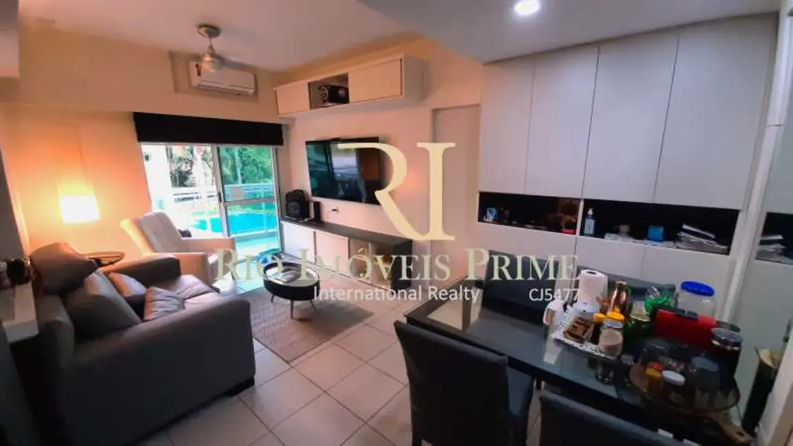 Loft / Flat com 2 quartos à venda, 85m2 em Rio De Janeiro - RJ - imagem 2 Foto 2 de Loft / Flat com 2 quartos à venda, 85m2 em Rio De Janeiro - RJ