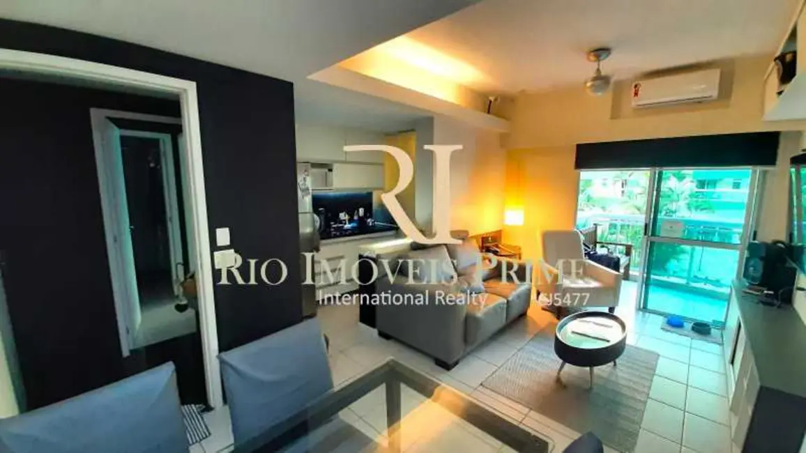 Loft / Flat com 2 quartos à venda, 85m2 em Rio De Janeiro - RJ - imagem 1 Foto 1 de Loft / Flat com 2 quartos à venda, 85m2 em Rio De Janeiro - RJ