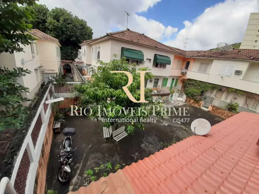 Foto 6 de Casa de Vila com 2 quartos para alugar, 73m2 em Rio De Janeiro - RJ