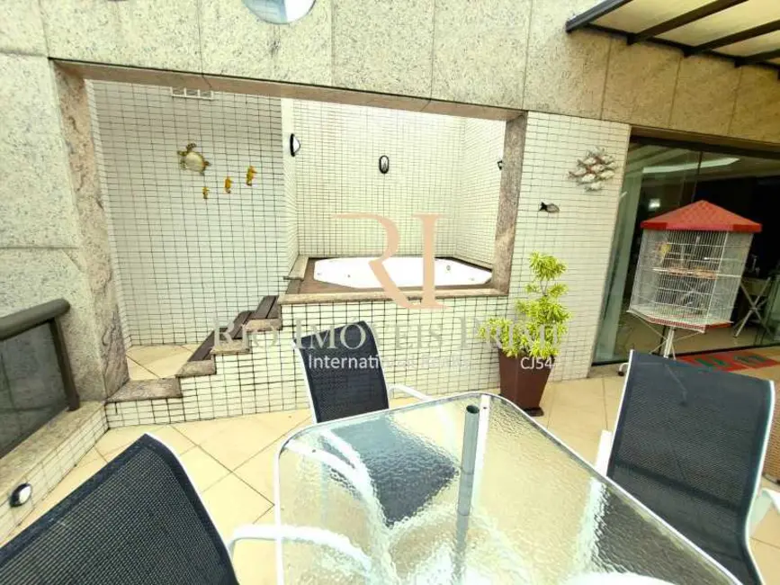 Foto 2 de Cobertura com 3 quartos à venda, 188m2 em Rio De Janeiro - RJ