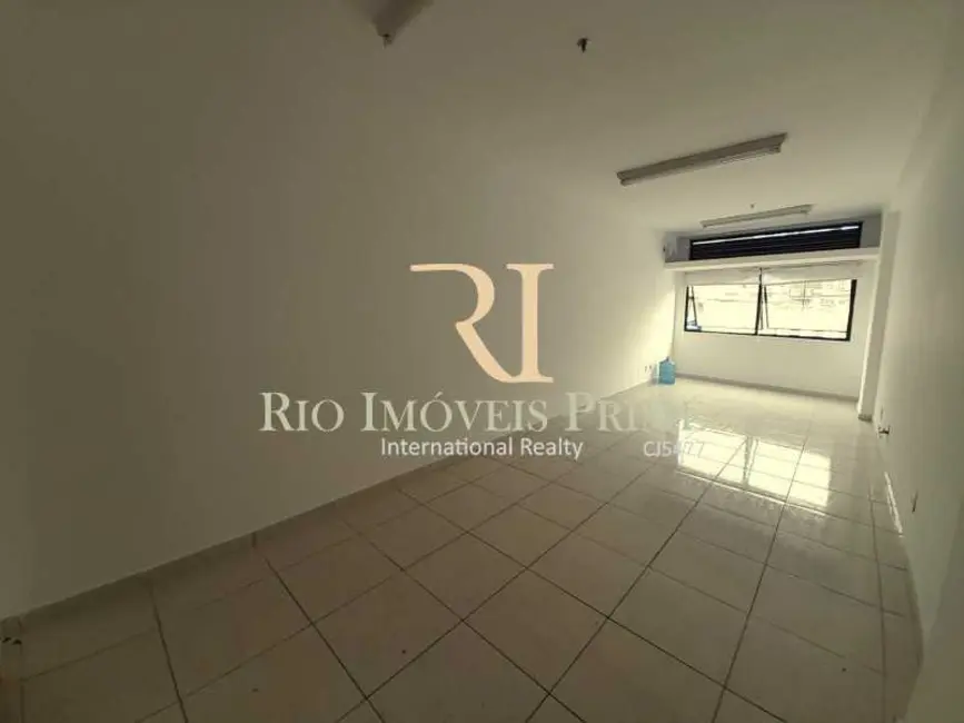 Sala Comercial à venda, 28m2 em Rio De Janeiro - RJ - imagem 4 Foto 4 de Sala Comercial à venda, 28m2 em Rio De Janeiro - RJ