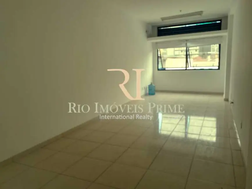 Sala Comercial à venda, 28m2 em Rio De Janeiro - RJ - imagem 3 Foto 3 de Sala Comercial à venda, 28m2 em Rio De Janeiro - RJ