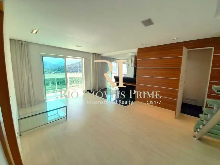 Cobertura com 2 quartos à venda, 191m2 em Rio De Janeiro - RJ - imagem 3 Foto 3 de Cobertura com 2 quartos à venda, 191m2 em Rio De Janeiro - RJ