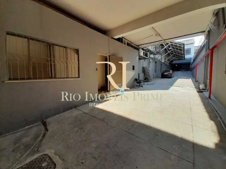 Armazém / Galpão à venda e para alugar, 2017m2 em Rio De Janeiro - RJ - imagem 3 Foto 3 de Armazém / Galpão à venda e para alugar, 2017m2 em Rio De Janeiro - RJ