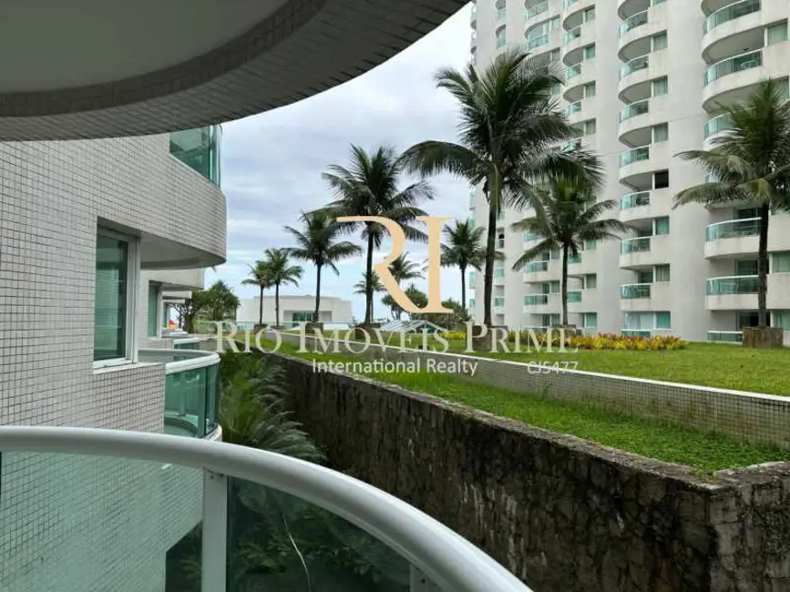 Loft / Flat com 1 quarto à venda, 51m2 em Rio De Janeiro - RJ - imagem 3 Foto 3 de Loft / Flat com 1 quarto à venda, 51m2 em Rio De Janeiro - RJ