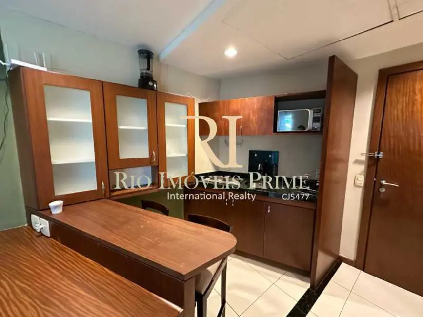 Loft / Flat com 1 quarto à venda, 51m2 em Rio De Janeiro - RJ - imagem 8 Foto 8 de Loft / Flat com 1 quarto à venda, 51m2 em Rio De Janeiro - RJ