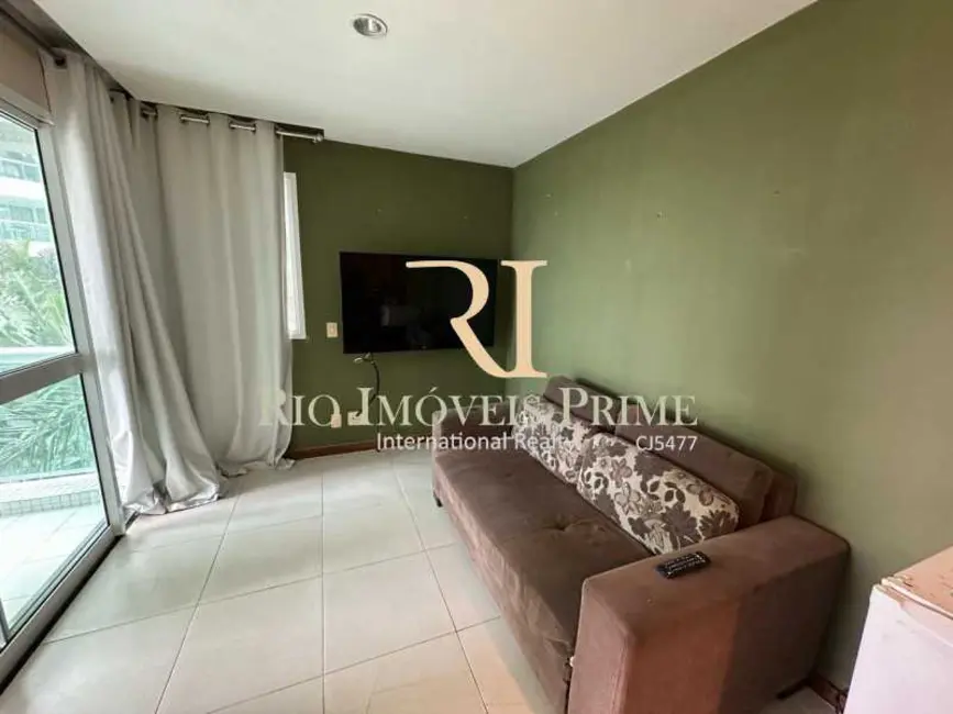 Loft / Flat com 1 quarto à venda, 51m2 em Rio De Janeiro - RJ - imagem 5 Foto 5 de Loft / Flat com 1 quarto à venda, 51m2 em Rio De Janeiro - RJ