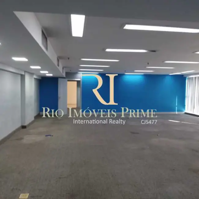 Foto 2 de Sala Comercial à venda, 200m2 em Rio De Janeiro - RJ