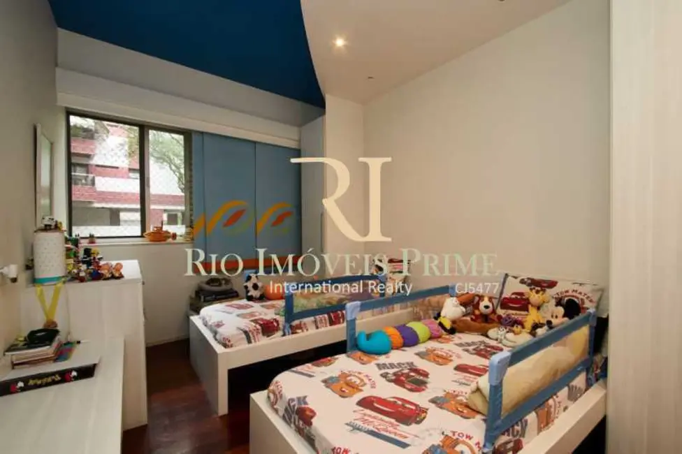 Foto 9 de Apartamento com 4 quartos à venda, 160m2 em Rio De Janeiro - RJ