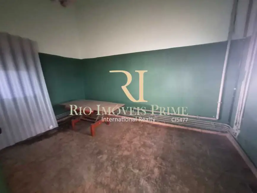 Armazém / Galpão para alugar, 3700m2 em Rio De Janeiro - RJ - imagem 9 Foto 9 de Armazém / Galpão para alugar, 3700m2 em Rio De Janeiro - RJ