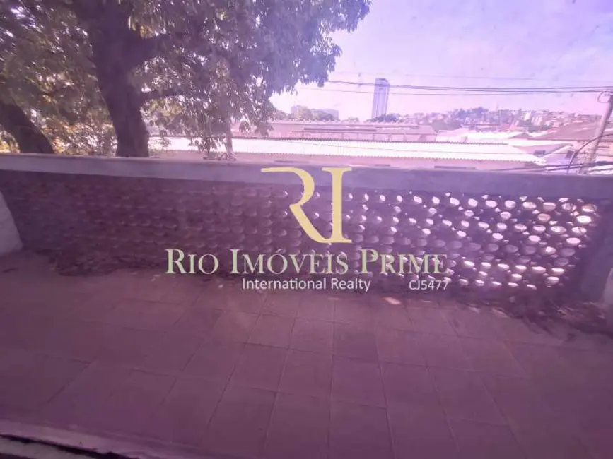 Armazém / Galpão à venda e para alugar, 6000m2 em Rio De Janeiro - RJ - imagem 8 Foto 8 de Armazém / Galpão à venda e para alugar, 6000m2 em Rio De Janeiro - RJ