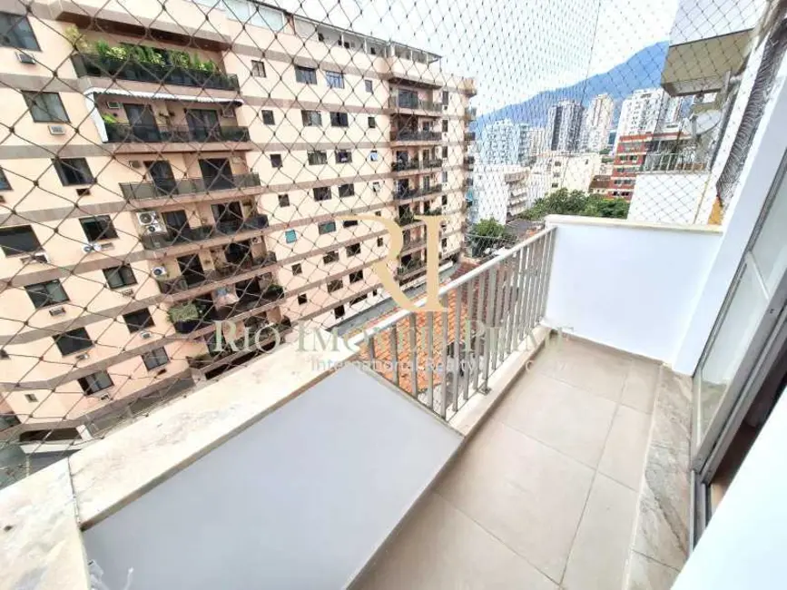 Foto 2 de Apartamento com 2 quartos para alugar em Rio De Janeiro - RJ