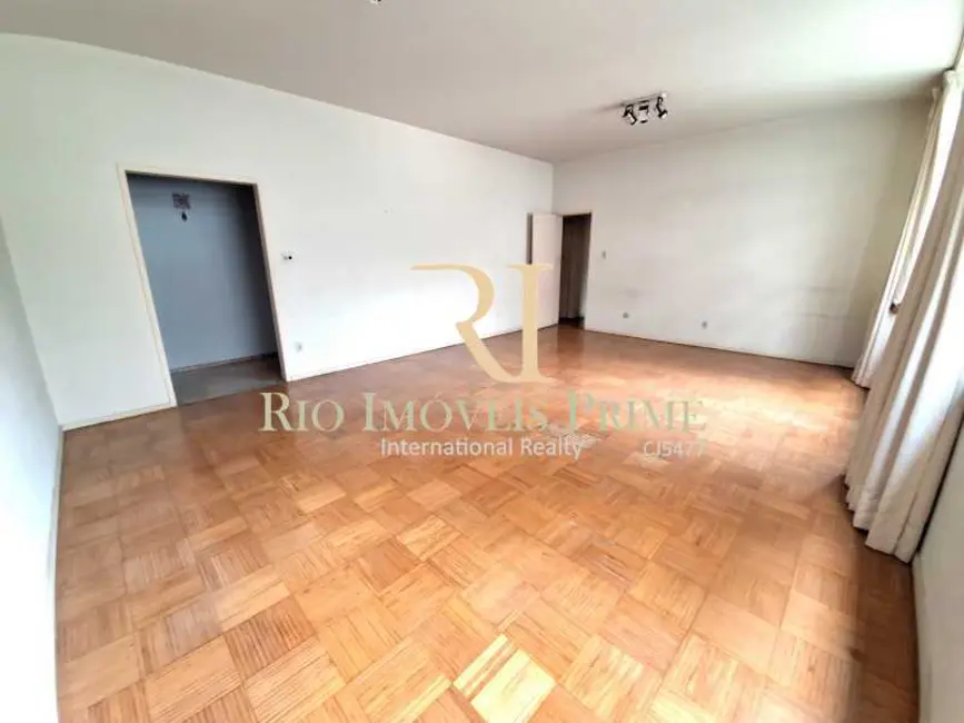Apartamento com 4 quartos à venda, 160m2 em Rio De Janeiro - RJ - imagem 2 Foto 2 de Apartamento com 4 quartos à venda, 160m2 em Rio De Janeiro - RJ