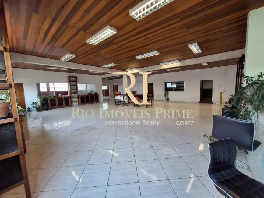 Armazém / Galpão para alugar, 1020m2 em Rio De Janeiro - RJ - imagem 5 Foto 5 de Armazém / Galpão para alugar, 1020m2 em Rio De Janeiro - RJ