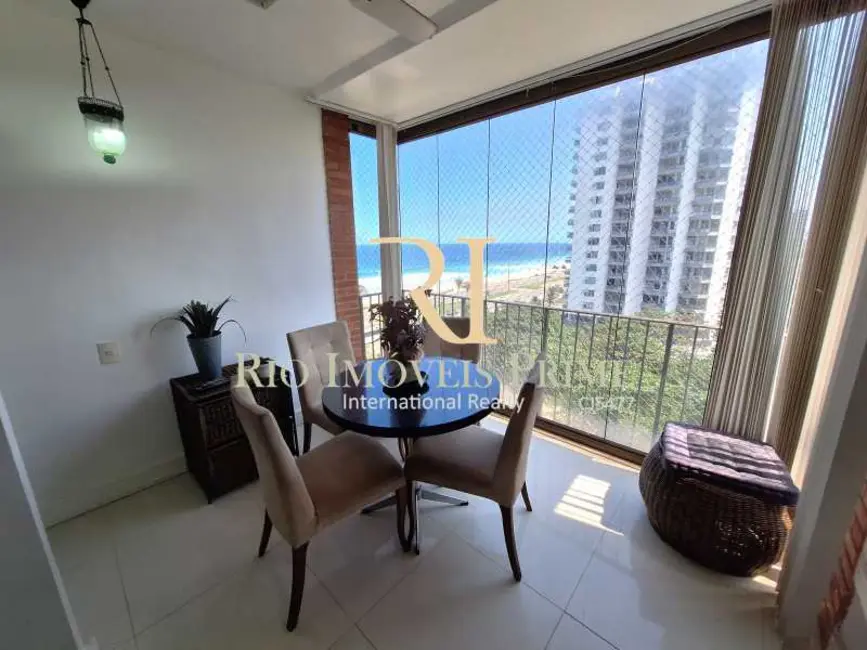 Foto 1 de Loft / Flat com 2 quartos à venda e para alugar, 89m2 em Rio De Janeiro - RJ