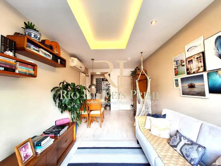 Foto 2 de Apartamento com 1 quarto à venda, 61m2 em Rio De Janeiro - RJ
