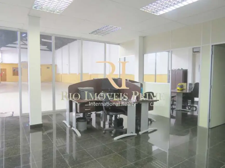 Armazém / Galpão para alugar, 638m2 em Rio De Janeiro - RJ - imagem 7 Foto 7 de Armazém / Galpão para alugar, 638m2 em Rio De Janeiro - RJ