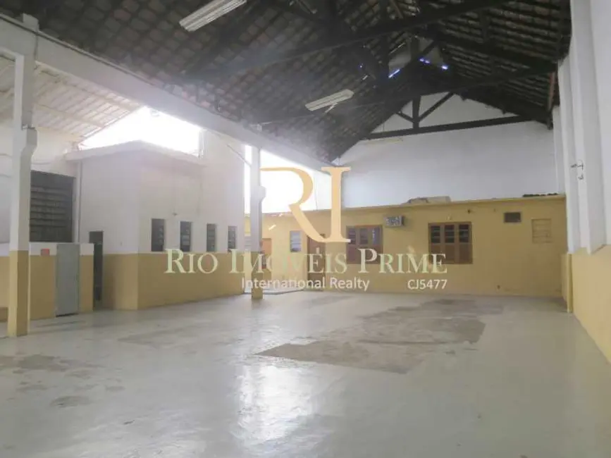 Armazém / Galpão para alugar, 638m2 em Rio De Janeiro - RJ - imagem 3 Foto 3 de Armazém / Galpão para alugar, 638m2 em Rio De Janeiro - RJ