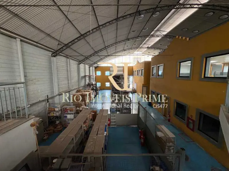 Armazém / Galpão para alugar, 3000m2 em Rio De Janeiro - RJ - imagem 4 Foto 4 de Armazém / Galpão para alugar, 3000m2 em Rio De Janeiro - RJ