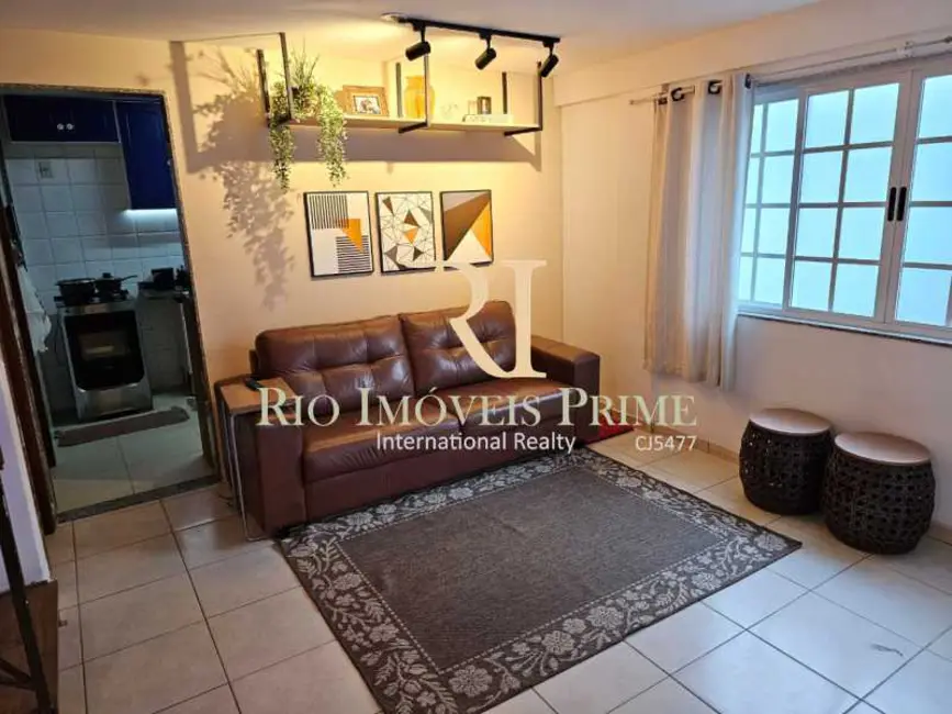 Casa de Condomínio com 2 quartos à venda, 110m2 em Rio De Janeiro - RJ - imagem 2 Foto 2 de Casa de Condomínio com 2 quartos à venda, 110m2 em Rio De Janeiro - RJ