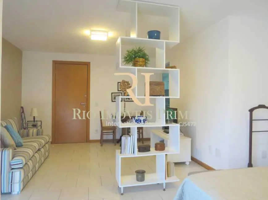 Foto 8 de Loft / Flat com 1 quarto à venda, 35m2 em Rio De Janeiro - RJ