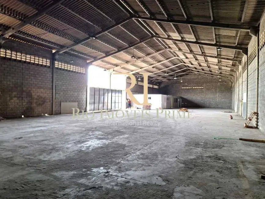 Foto 8 de Armazém / Galpão para alugar, 2715m2 em Mesquita - RJ