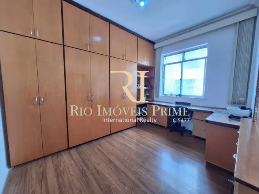 Apartamento com 3 quartos à venda, 124m2 em Rio De Janeiro - RJ - imagem 9 Foto 9 de Apartamento com 3 quartos à venda, 124m2 em Rio De Janeiro - RJ