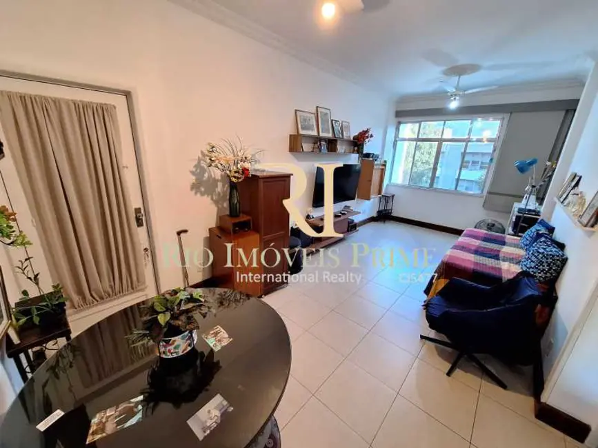 Foto 2 de Apartamento com 2 quartos à venda, 71m2 em Rio De Janeiro - RJ
