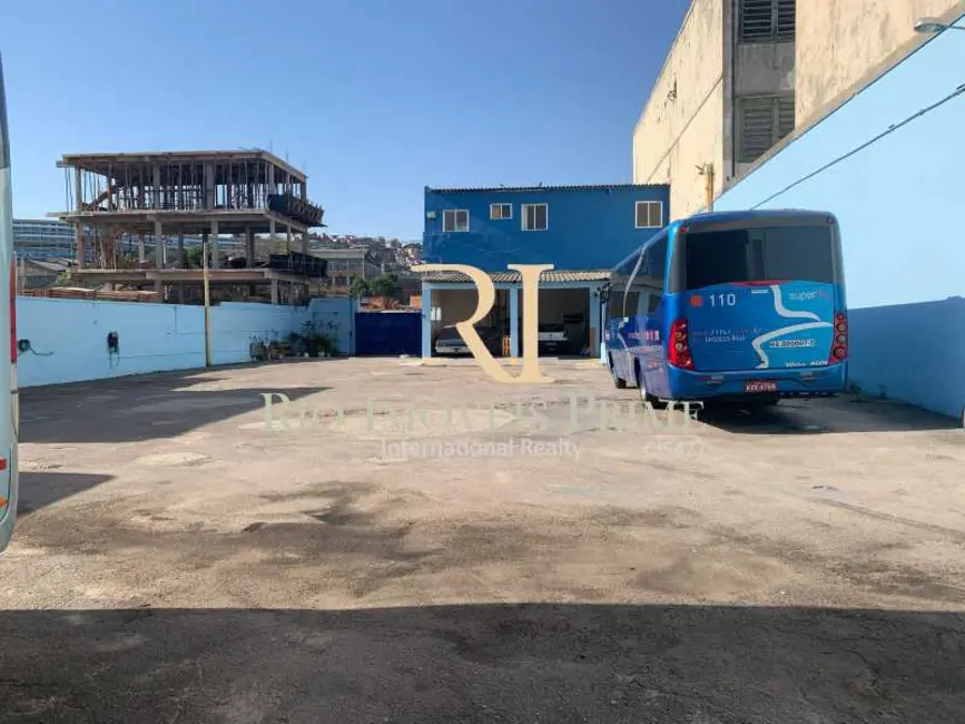 Armazém / Galpão à venda e para alugar, 2000m2 em Rio De Janeiro - RJ - imagem 6 Foto 6 de Armazém / Galpão à venda e para alugar, 2000m2 em Rio De Janeiro - RJ