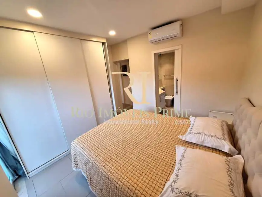 Foto 8 de Apartamento com 3 quartos para alugar, 120m2 em Rio De Janeiro - RJ