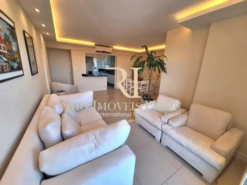 Foto 6 de Apartamento com 3 quartos para alugar, 120m2 em Rio De Janeiro - RJ