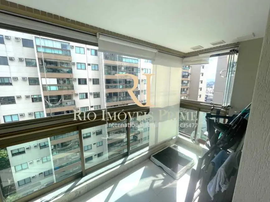 Foto 2 de Apartamento com 2 quartos à venda, 65m2 em Rio De Janeiro - RJ