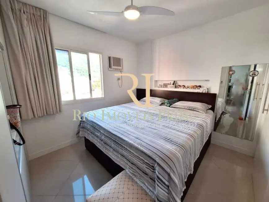 Foto 4 de Apartamento com 3 quartos à venda, 82m2 em Rio De Janeiro - RJ