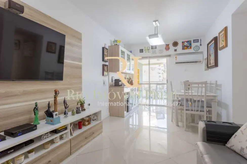 Foto 3 de Apartamento com 3 quartos à venda, 82m2 em Rio De Janeiro - RJ