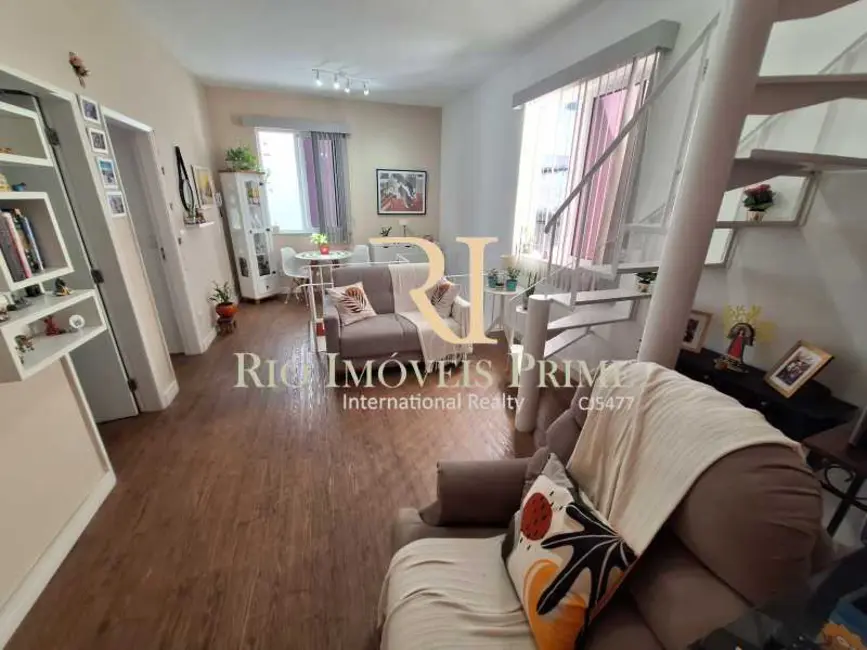 Casa de Vila com 2 quartos à venda, 60m2 em Rio De Janeiro - RJ - imagem 4 Foto 4 de Casa de Vila com 2 quartos à venda, 60m2 em Rio De Janeiro - RJ