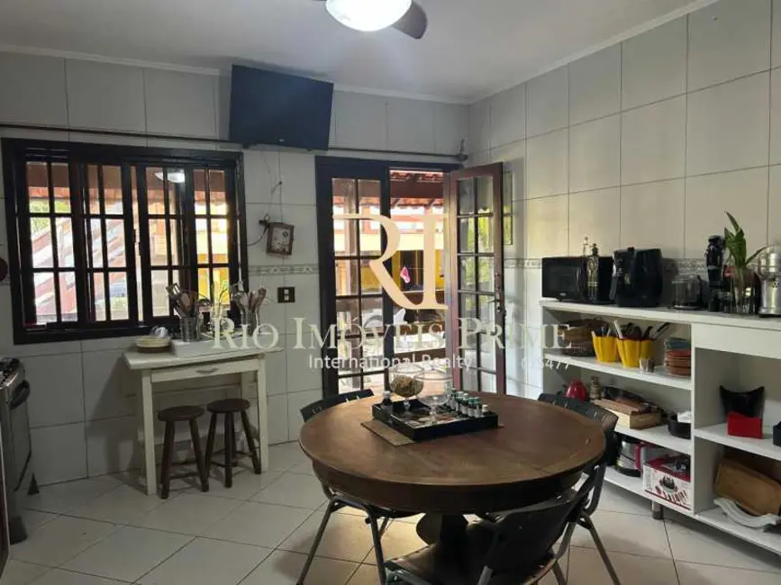 Casa de Condomínio com 4 quartos à venda, 380m2 em Marica - RJ - imagem 9 Foto 9 de Casa de Condomínio com 4 quartos à venda, 380m2 em Marica - RJ